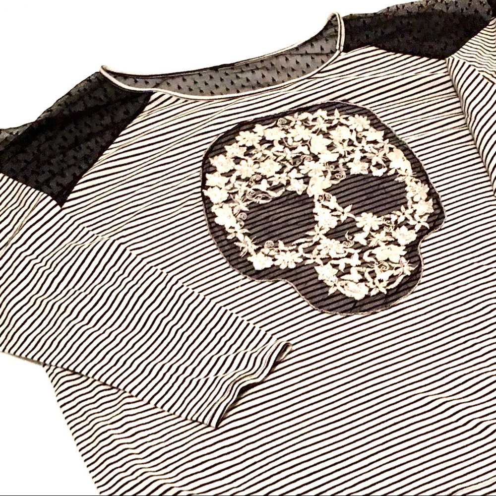 Lace-Embellished Skull Top—SIZE 1X